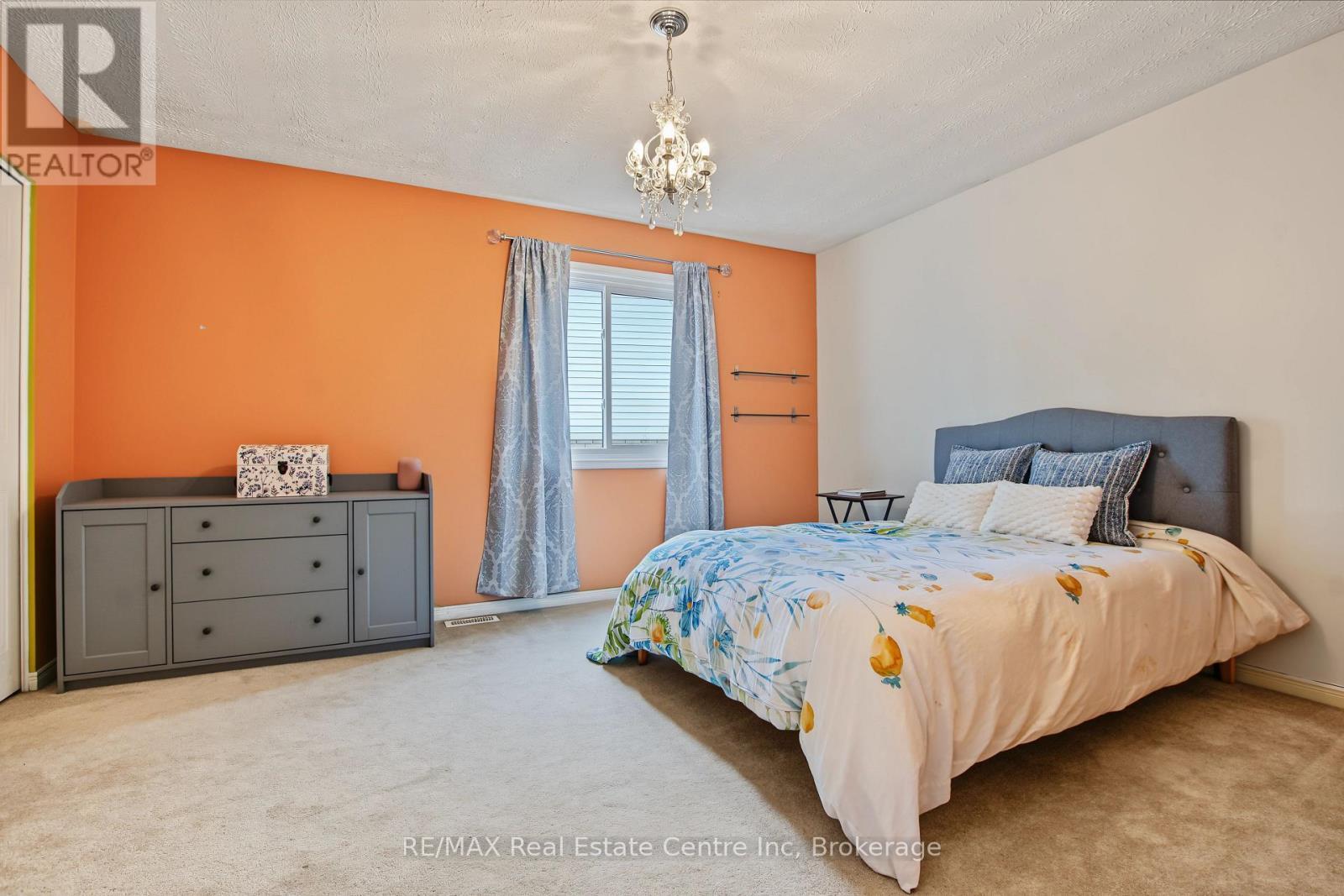 71 Linda Drive, Cambridge, ON