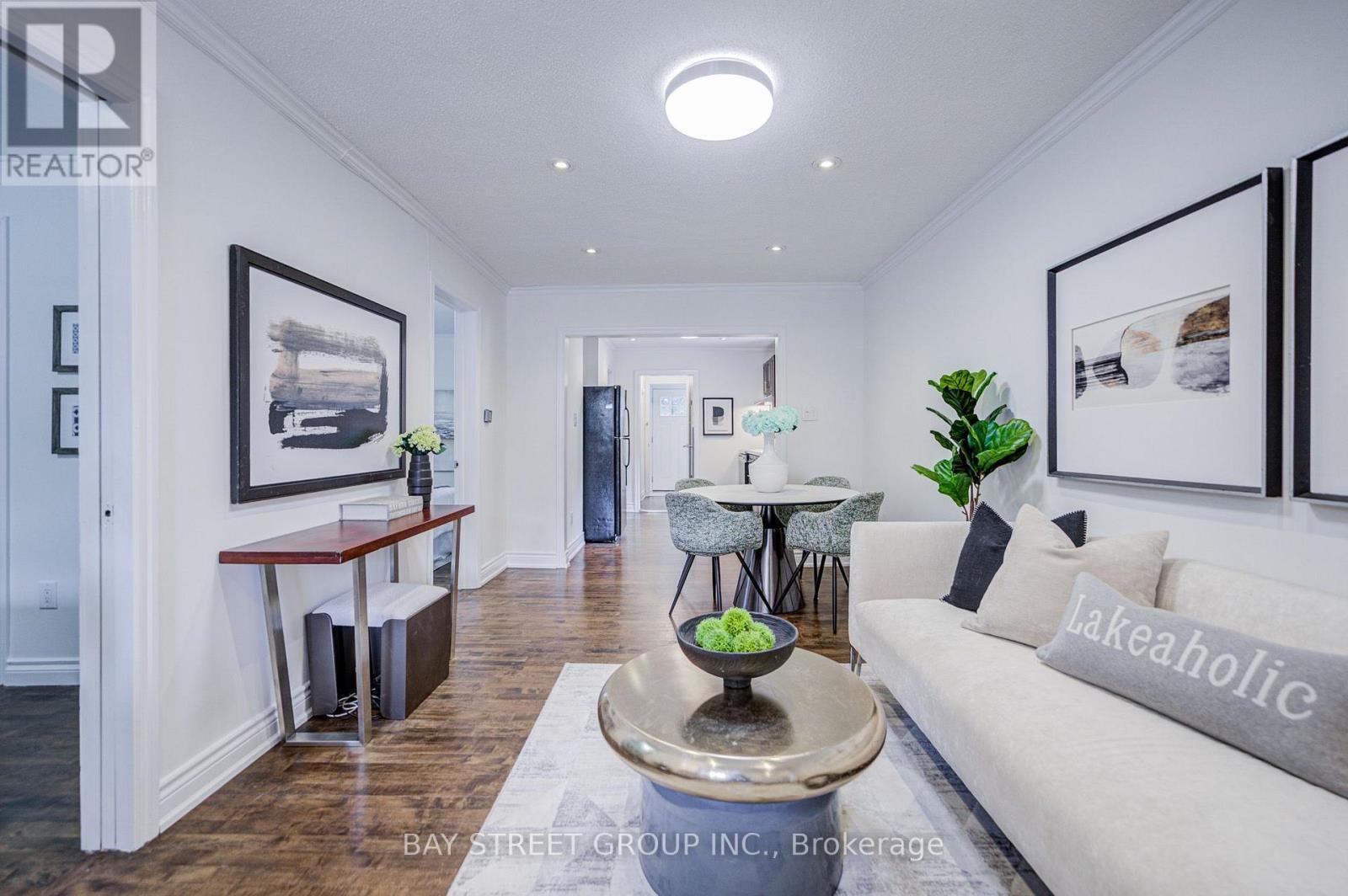 7 Emmott Avenue, Toronto, ON