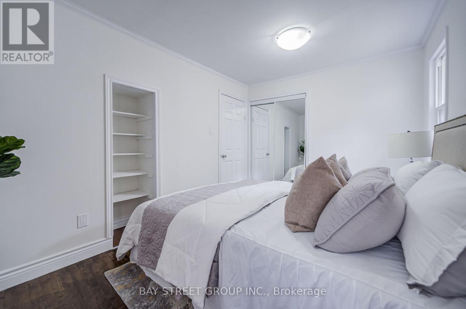 7 Emmott Avenue, Toronto, ON