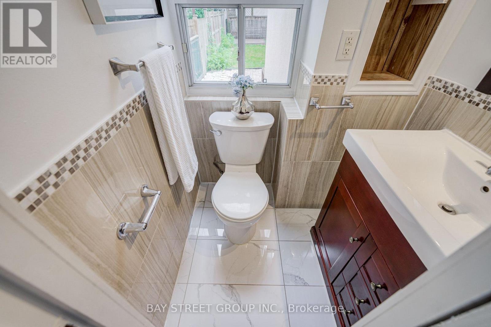 7 Emmott Avenue, Toronto, ON