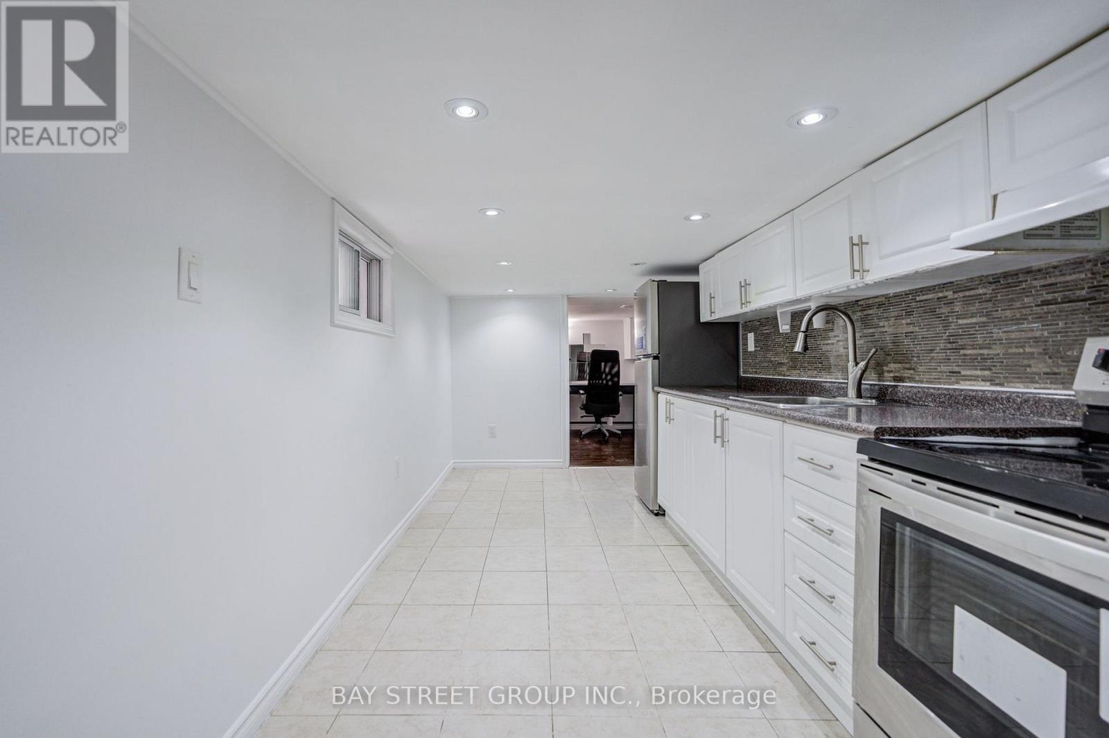 7 Emmott Avenue, Toronto, ON