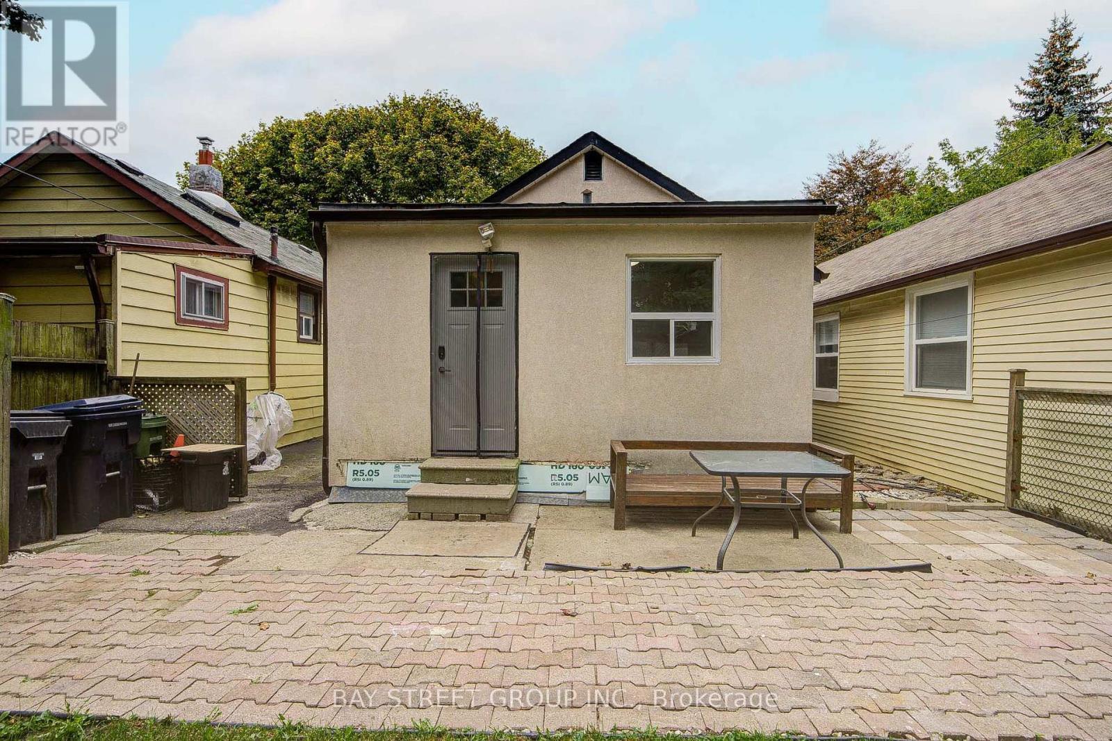 7 Emmott Avenue, Toronto, ON
