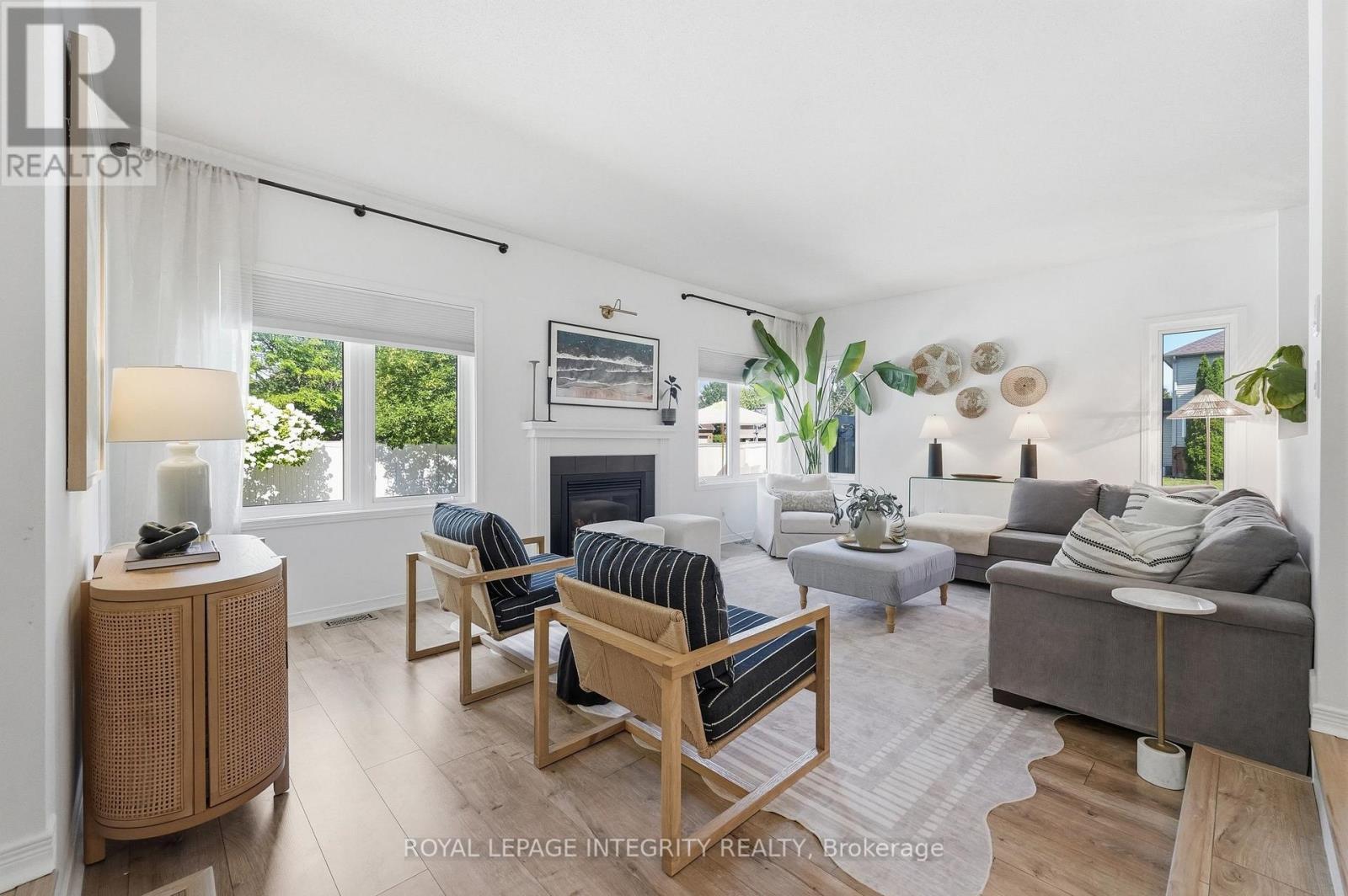 125 West Ridge Drive, Ottawa, ON