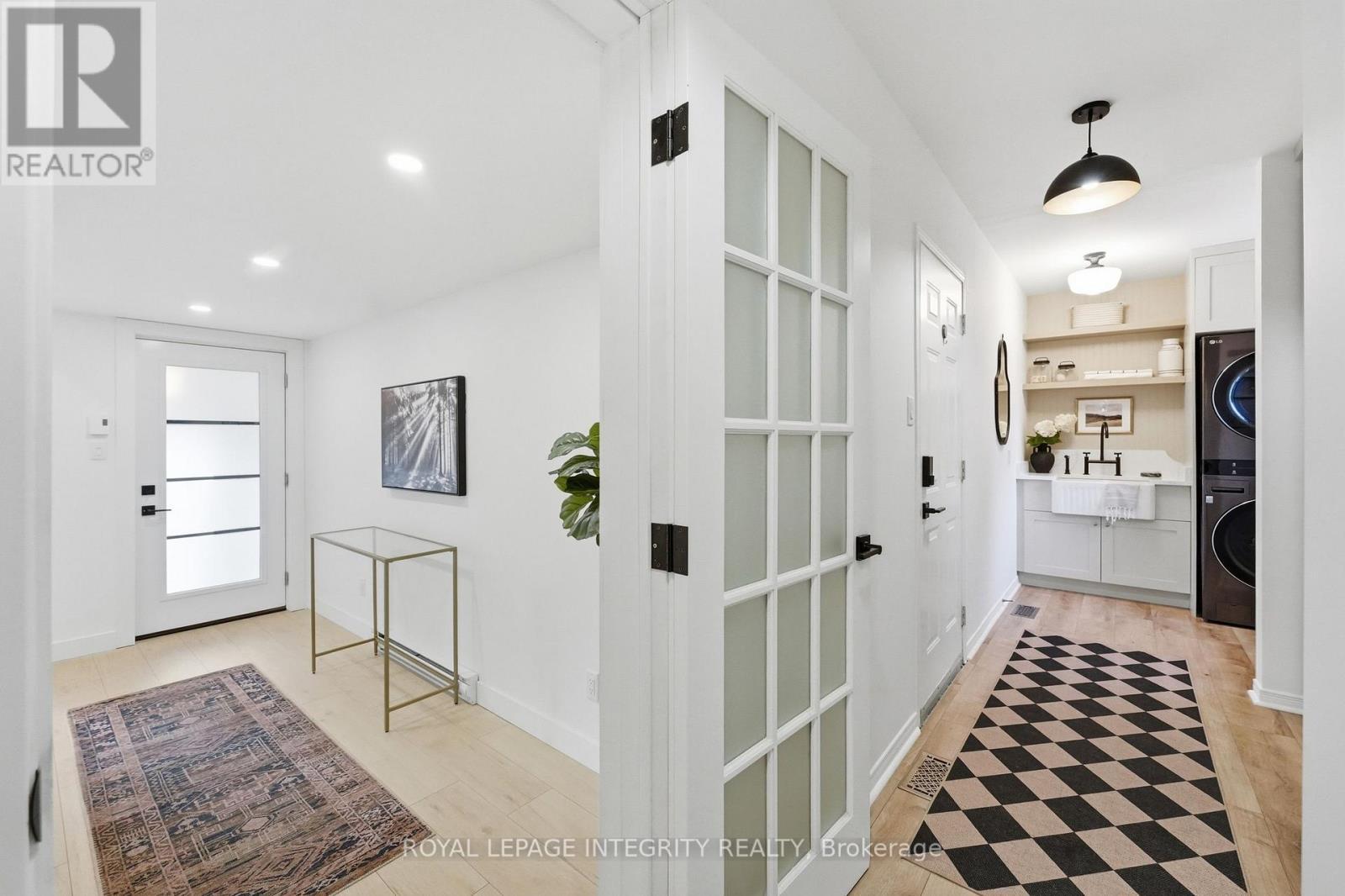 125 West Ridge Drive, Ottawa, ON