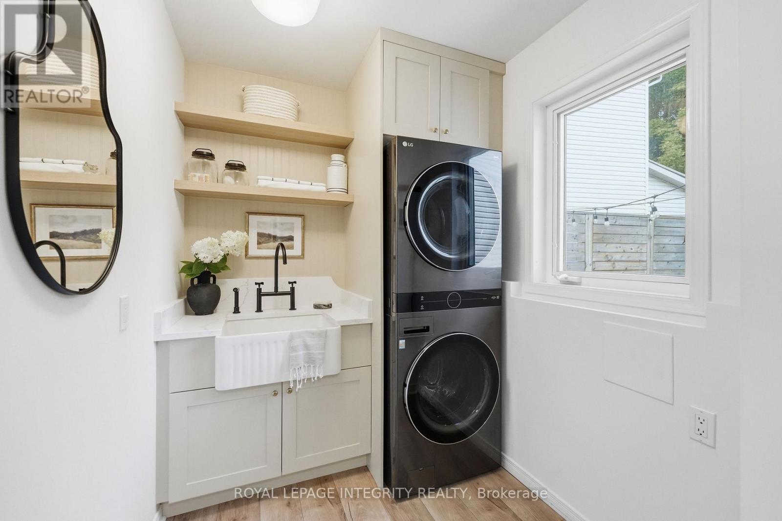125 West Ridge Drive, Ottawa, ON