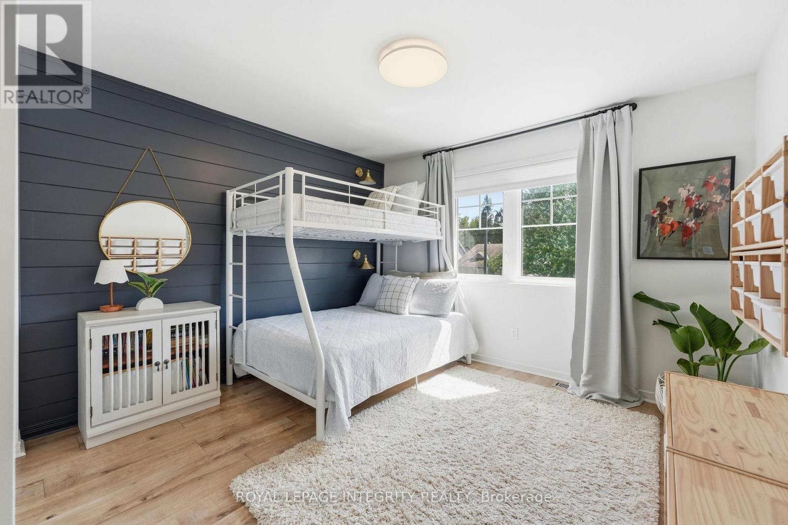 125 West Ridge Drive, Ottawa, ON