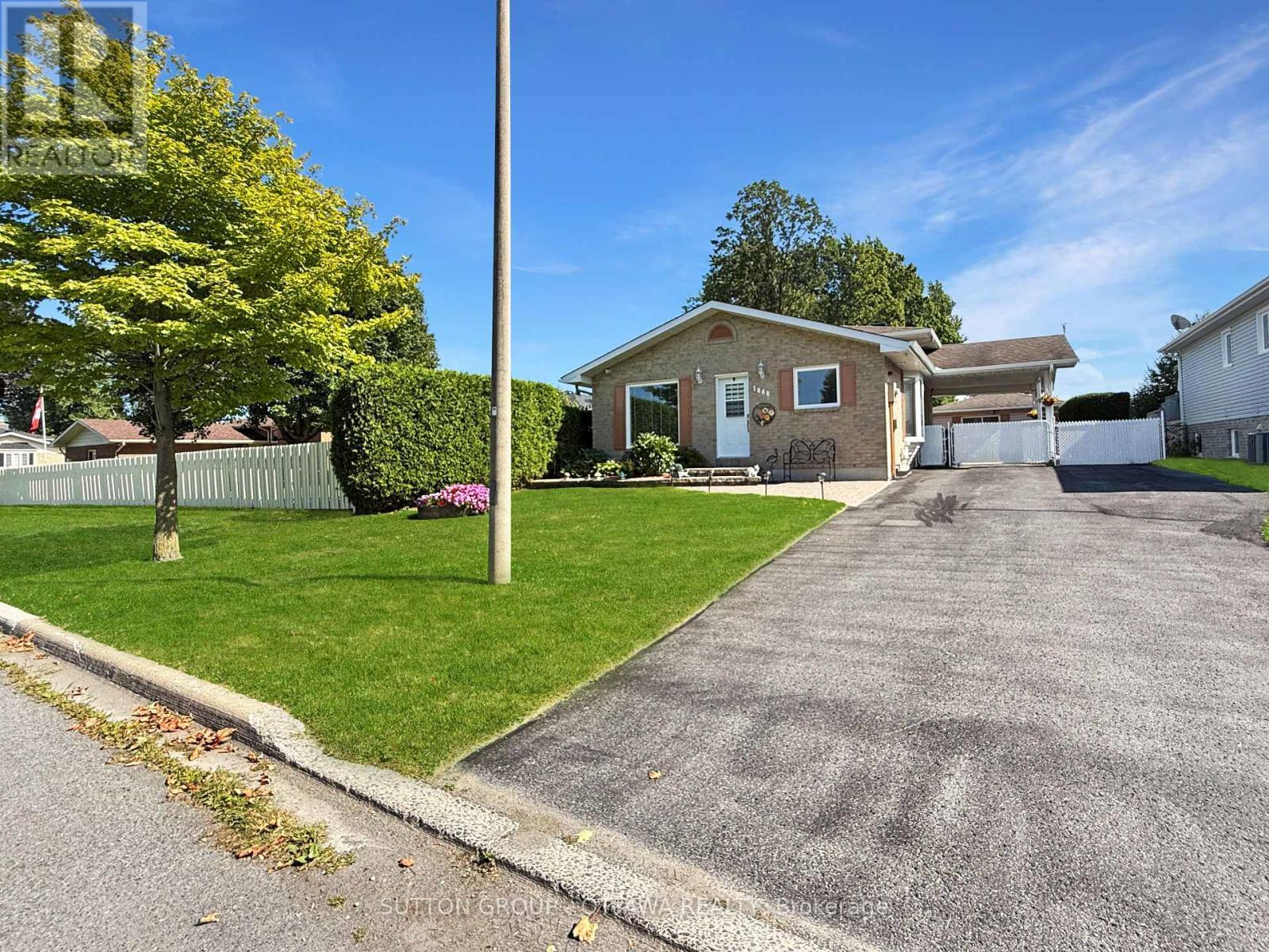 1888 Belvedere Crescent, Cornwall, ON