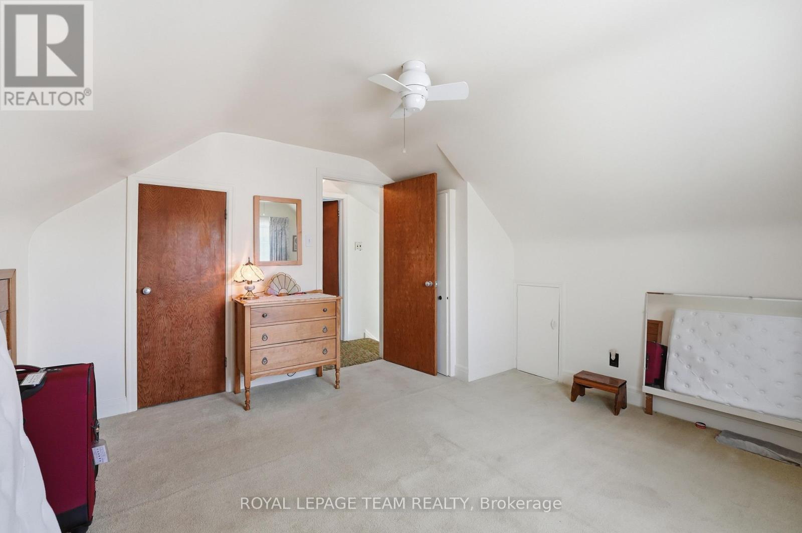 Upstairs Bedroom 2 - 84 Rita Avenue, Ottawa, ON