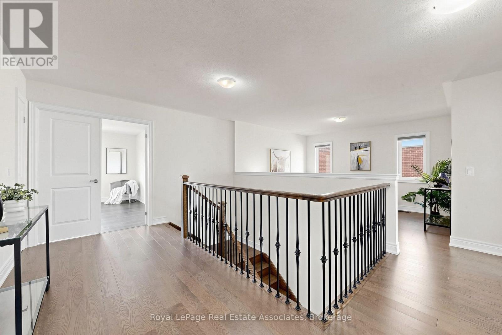 33 Bill Guy Drive, Georgina, ON