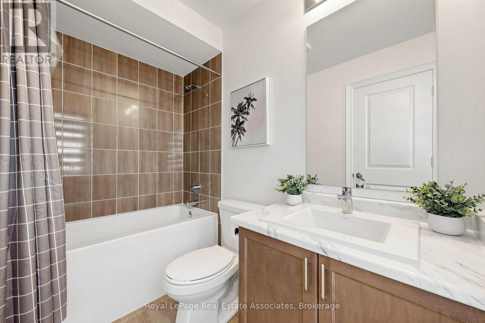 33 Bill Guy Drive, Georgina, ON