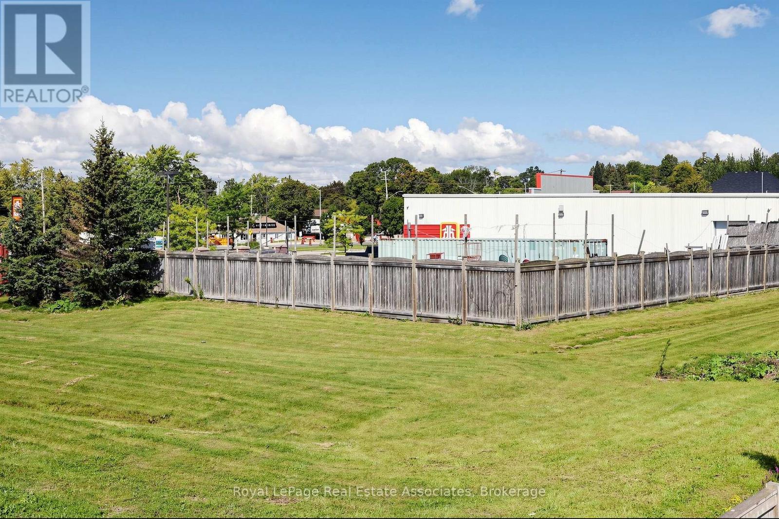 33 Bill Guy Drive, Georgina, ON
