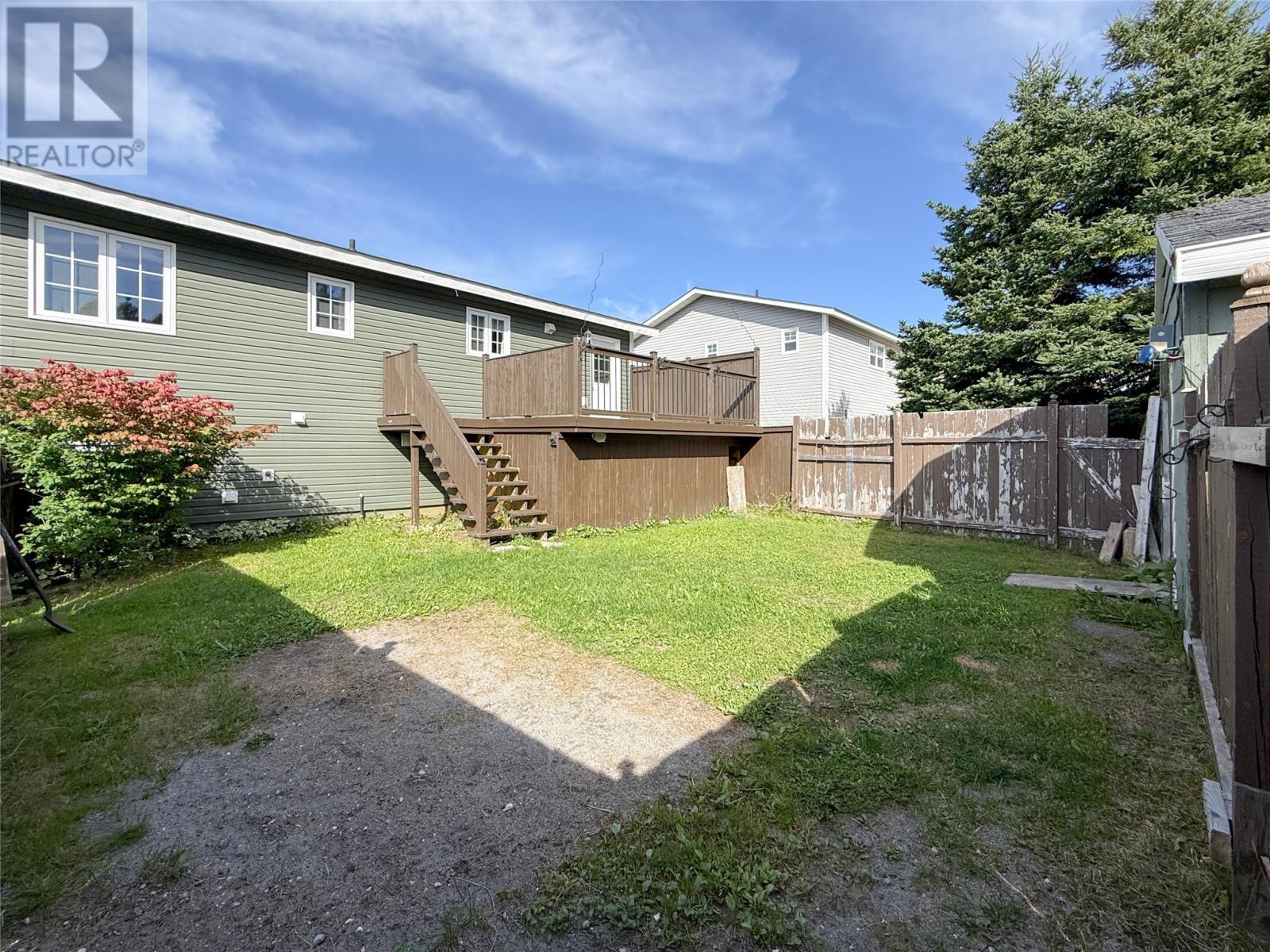 18 Mountainview Road, Massey Drive, NL