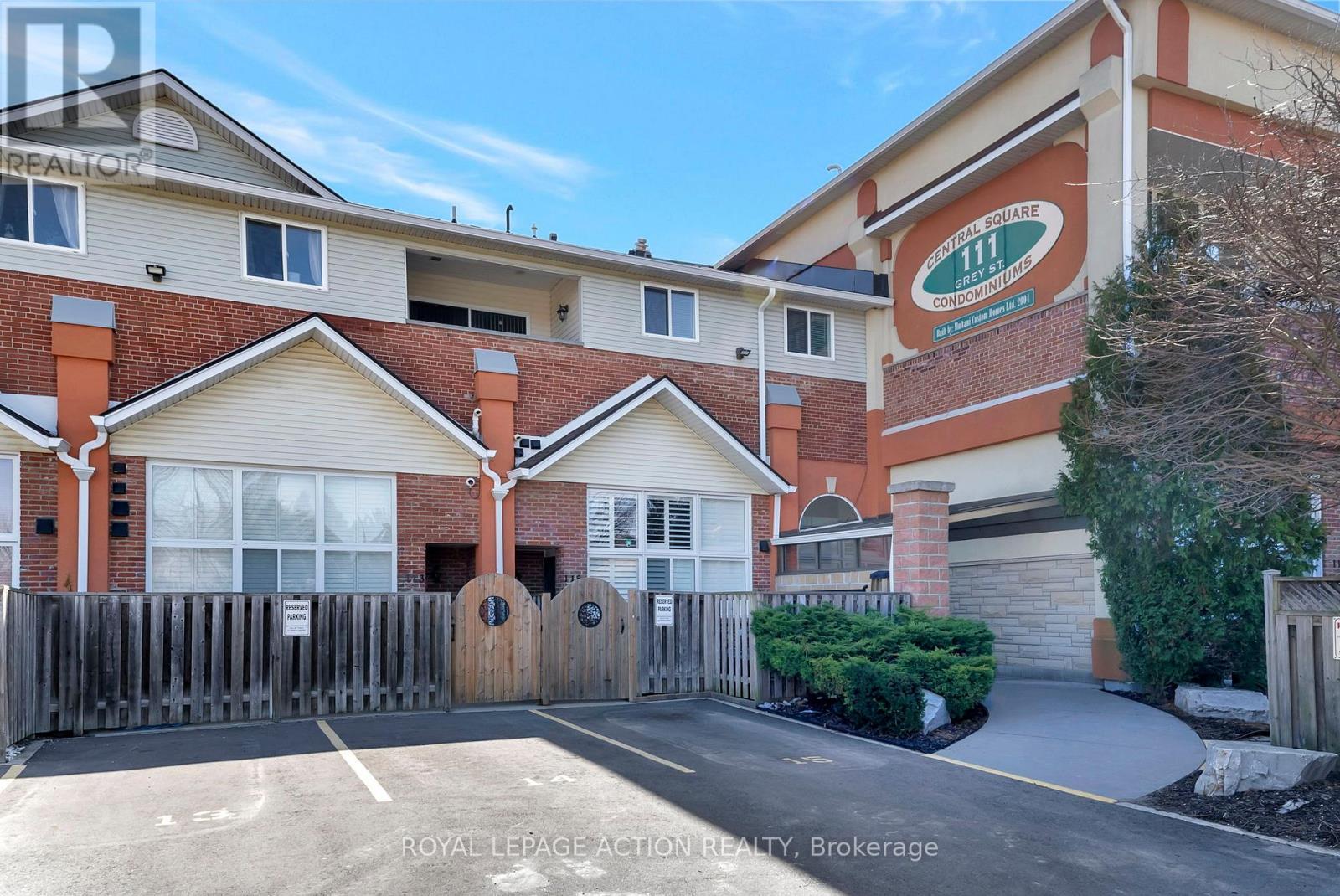 212 - 111 Grey Street, Brantford, ON