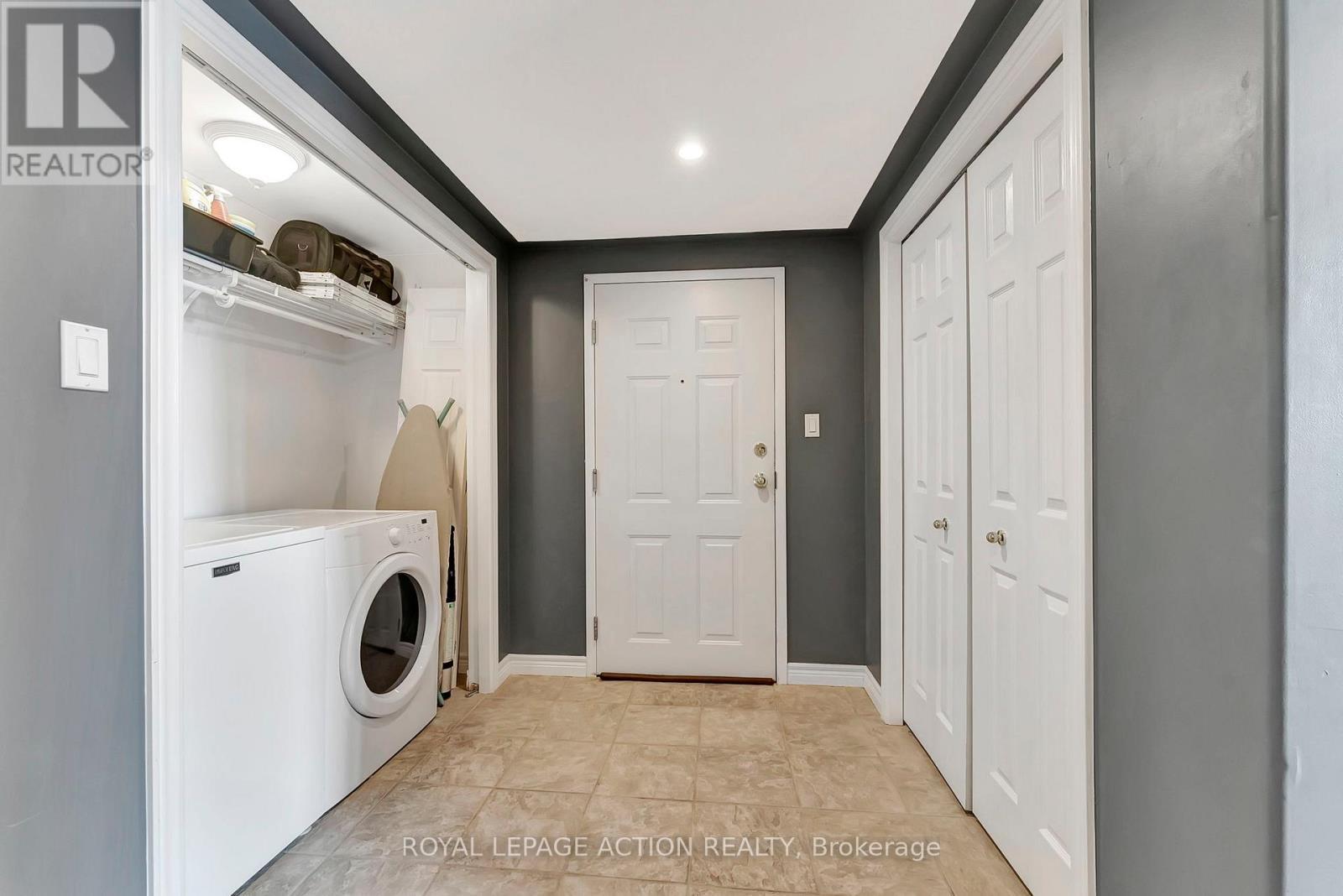 212 - 111 Grey Street, Brantford, ON