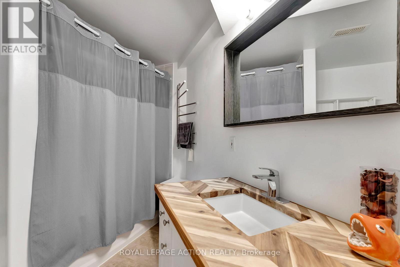 212 - 111 Grey Street, Brantford, ON