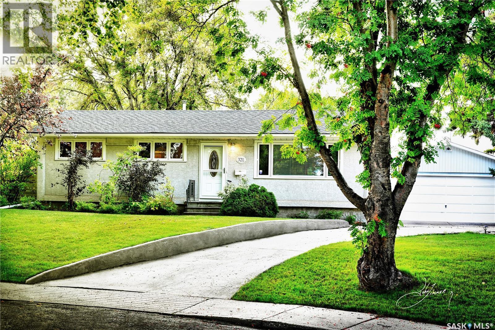 321 Winnipeg Avenue N, Saskatoon, SK