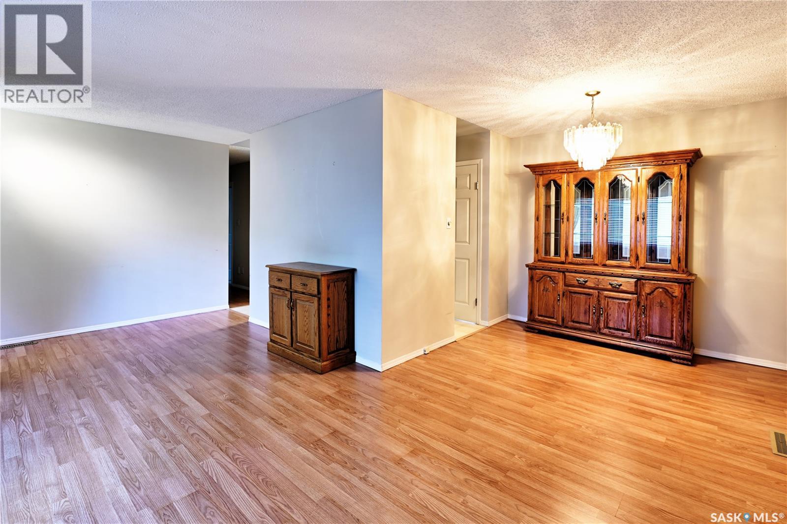 321 Winnipeg Avenue N, Saskatoon, SK