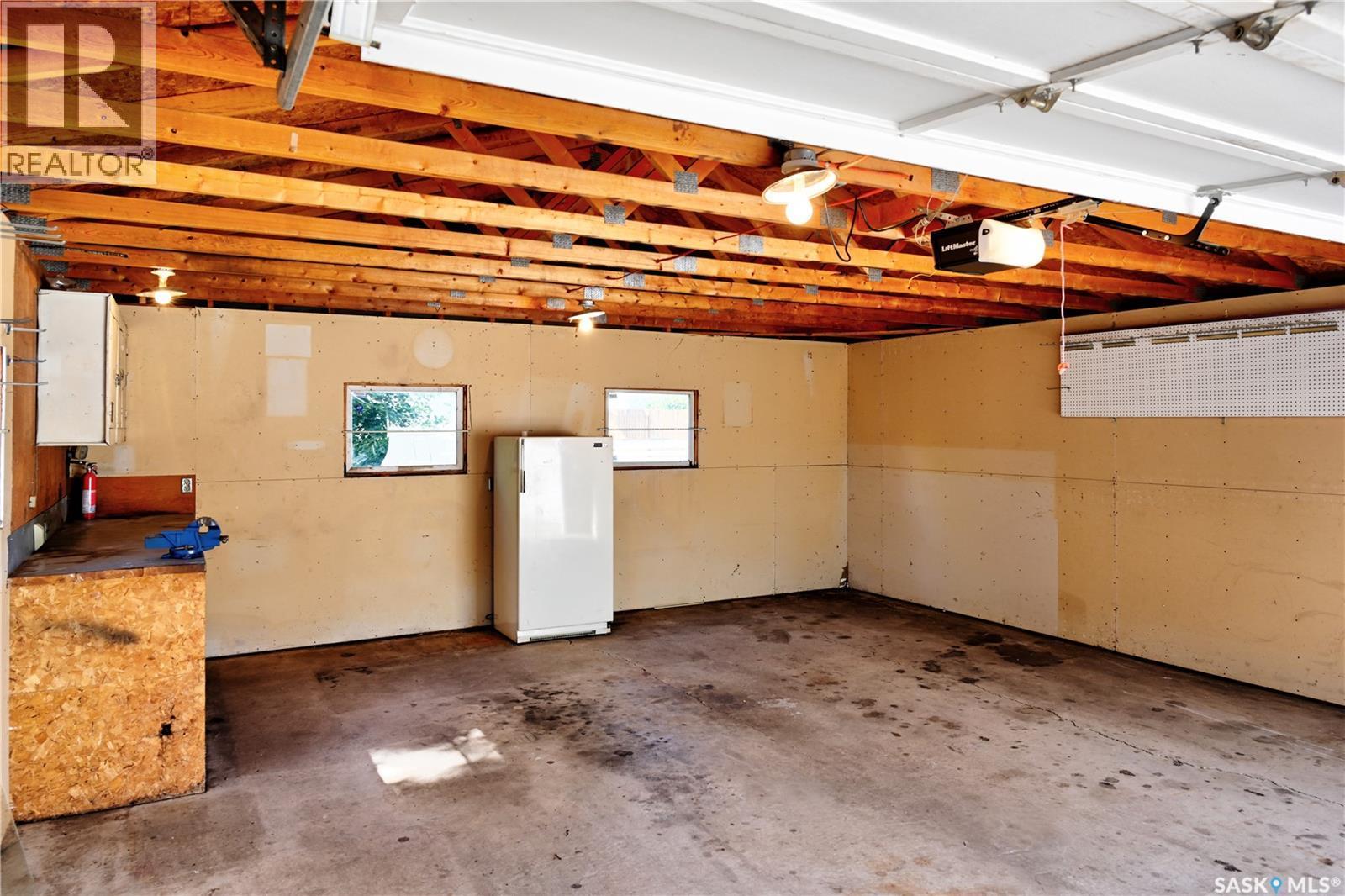 321 Winnipeg Avenue N, Saskatoon, SK