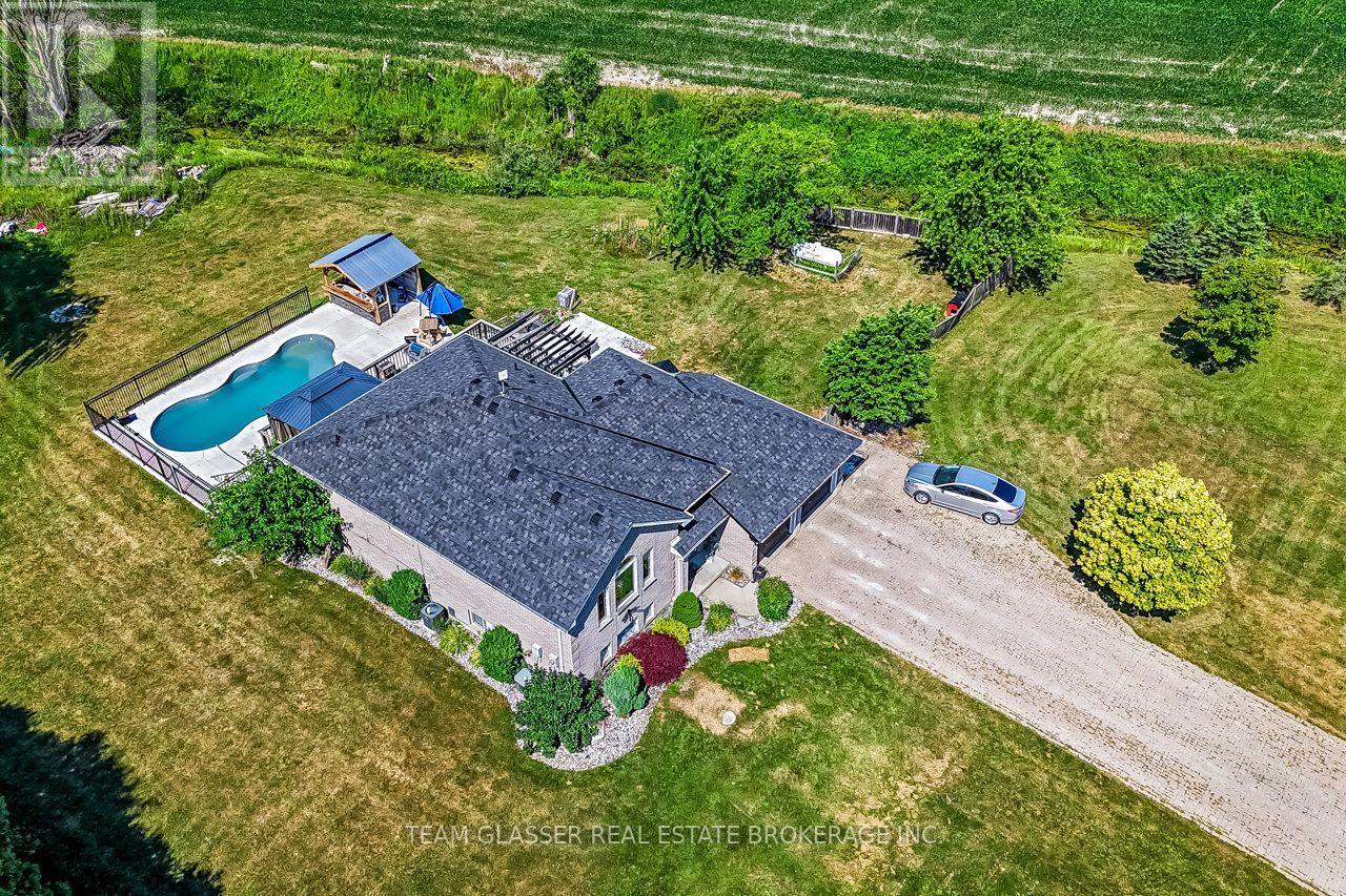 23999 Mayfair Road, Adelaide Metcalfe, ON
