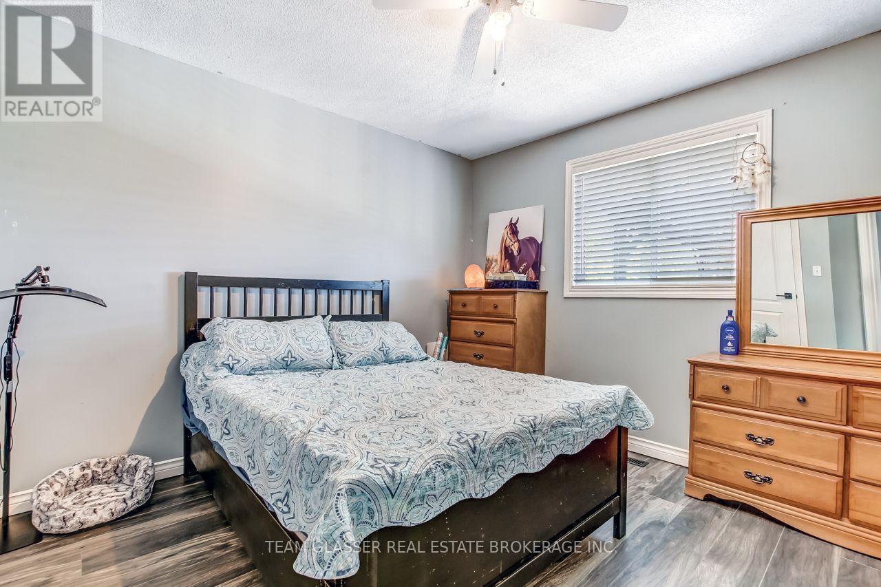 23999 Mayfair Road, Adelaide Metcalfe, ON