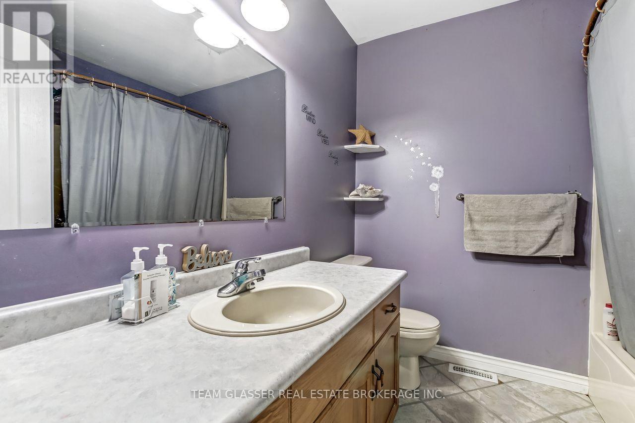 23999 Mayfair Road, Adelaide Metcalfe, ON