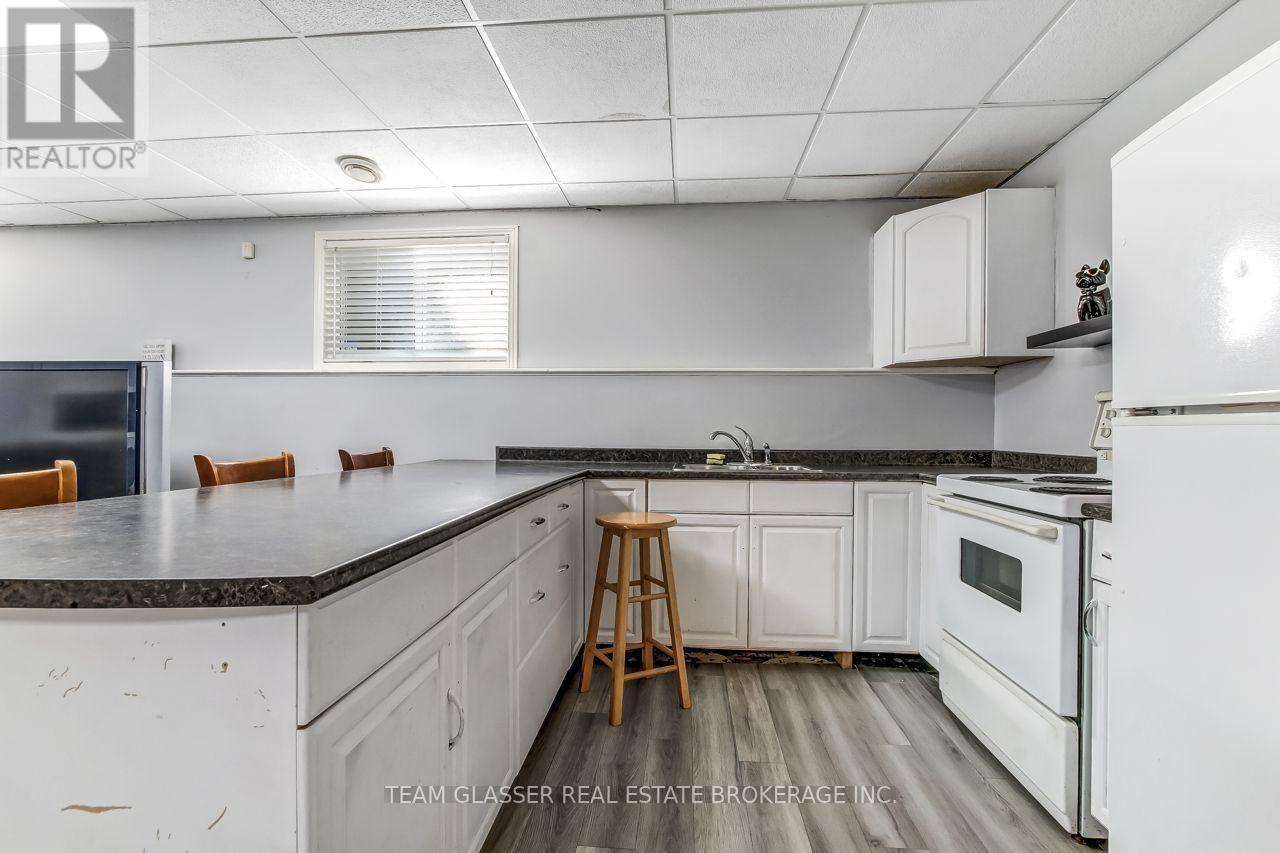 23999 Mayfair Road, Adelaide Metcalfe, ON