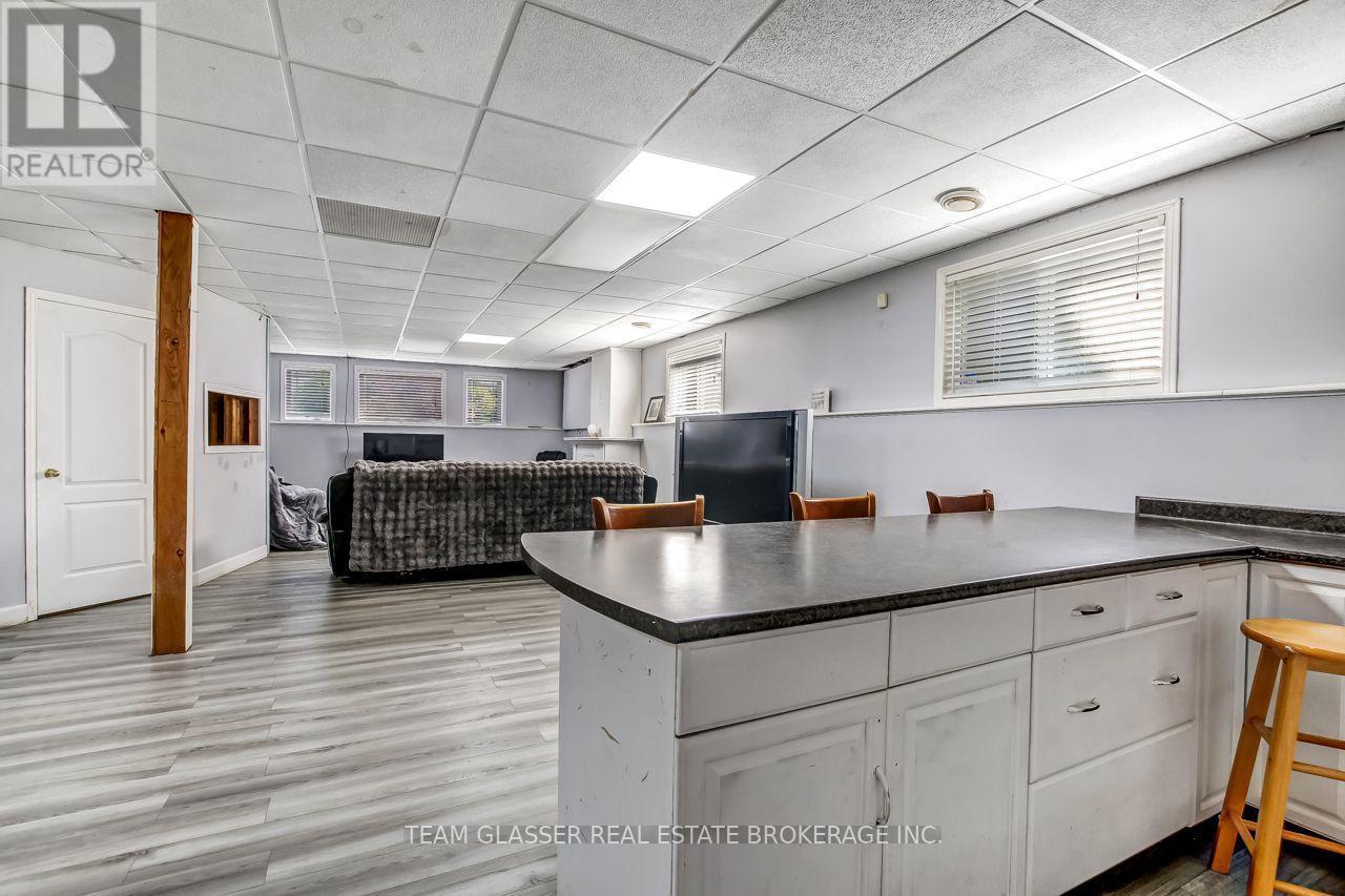 23999 Mayfair Road, Adelaide Metcalfe, ON