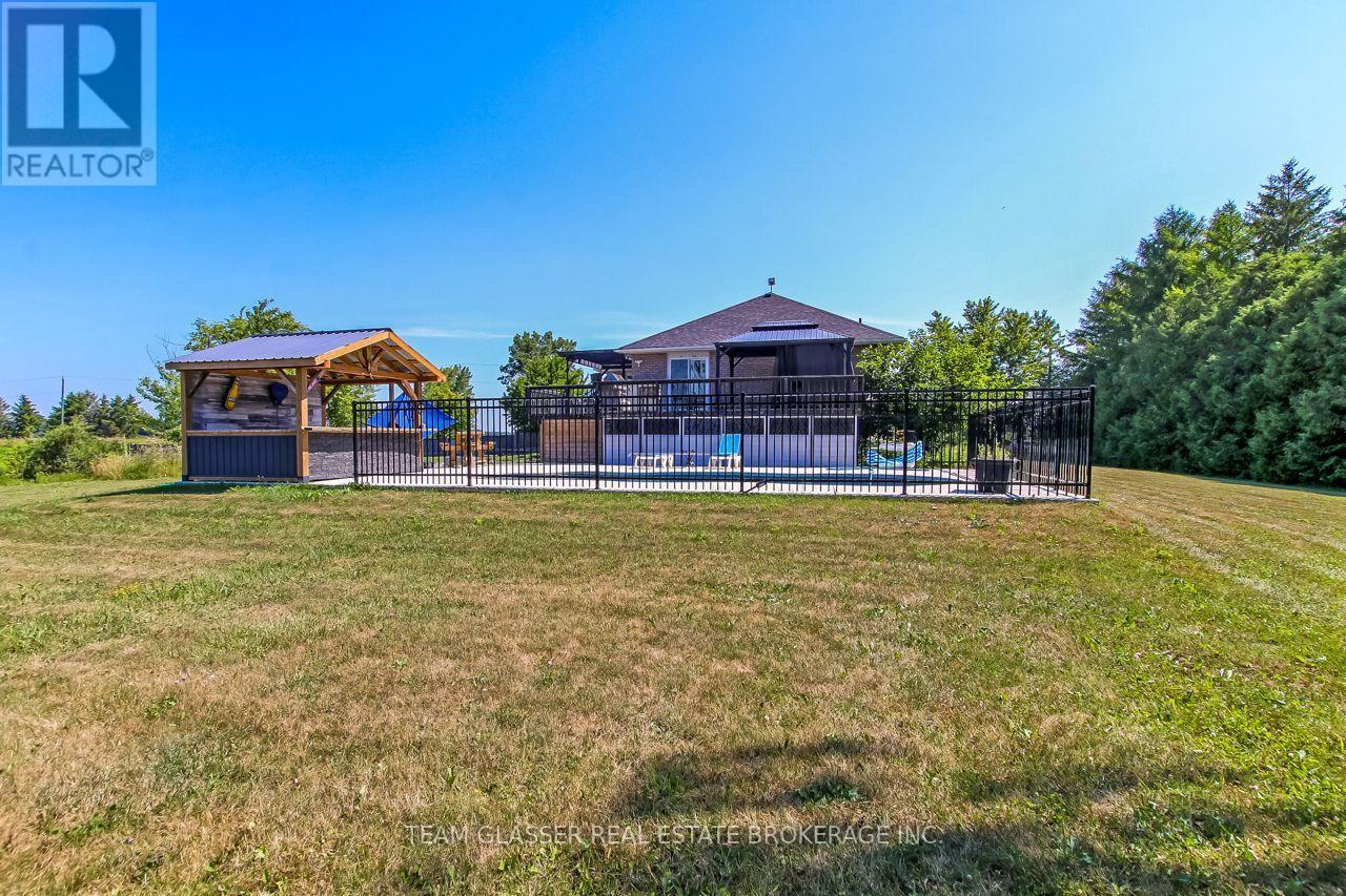 23999 Mayfair Road, Adelaide Metcalfe, ON