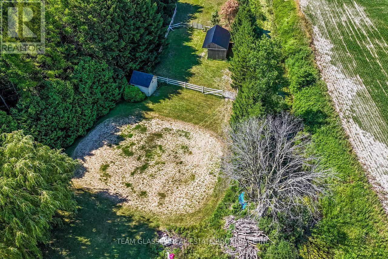 23999 Mayfair Road, Adelaide Metcalfe, ON