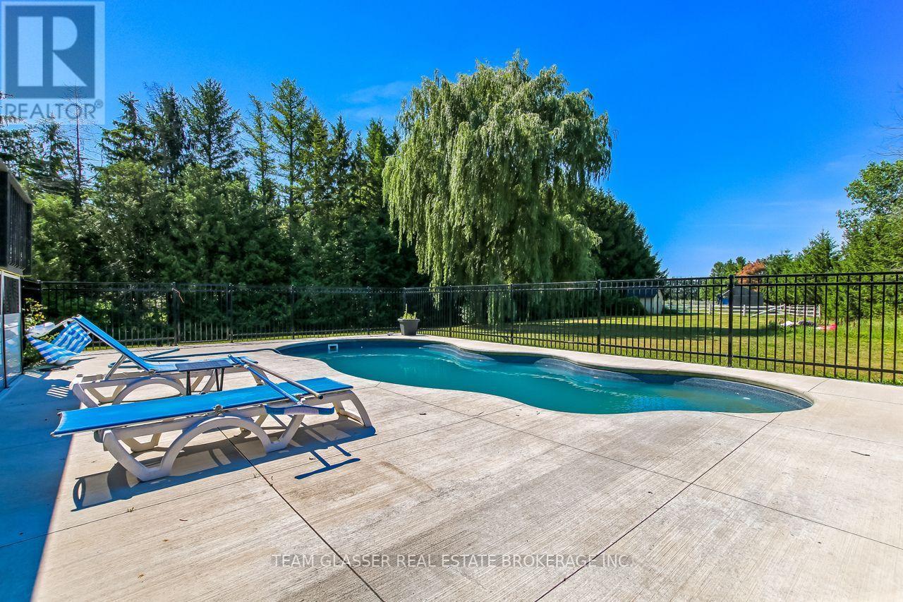 23999 Mayfair Road, Adelaide Metcalfe, ON