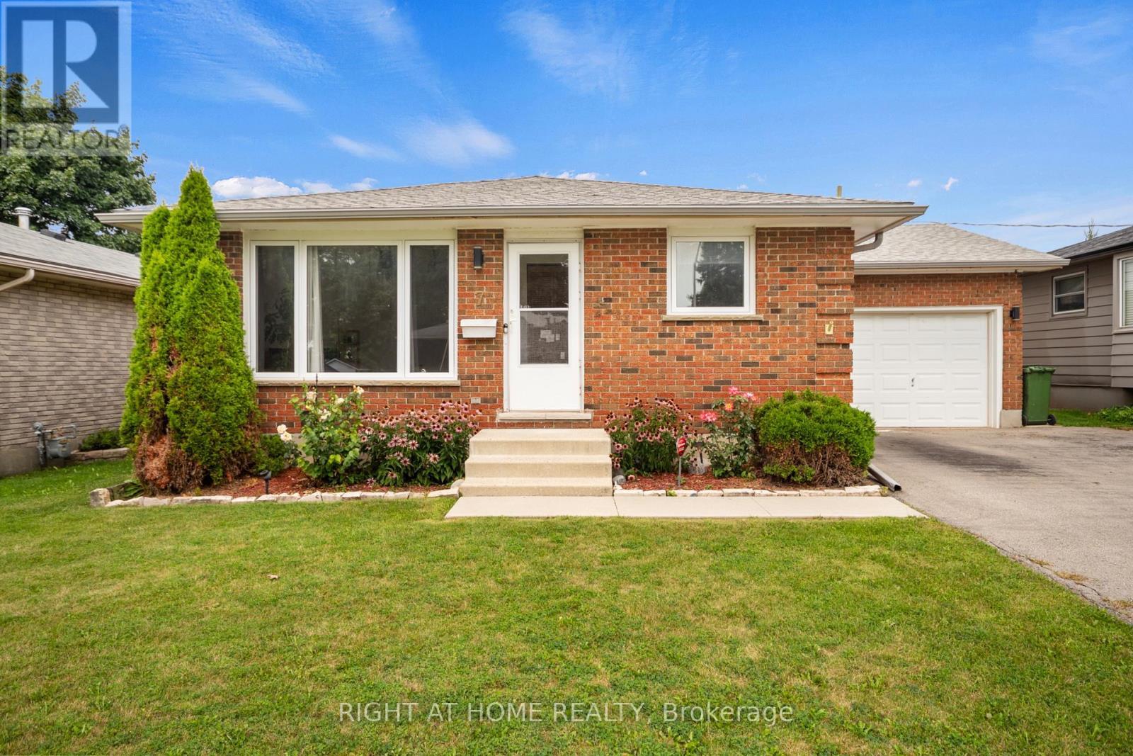 7 Raven Avenue, St. Thomas, ON