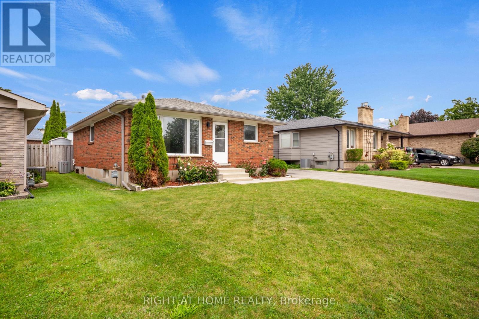7 Raven Avenue, St. Thomas, ON