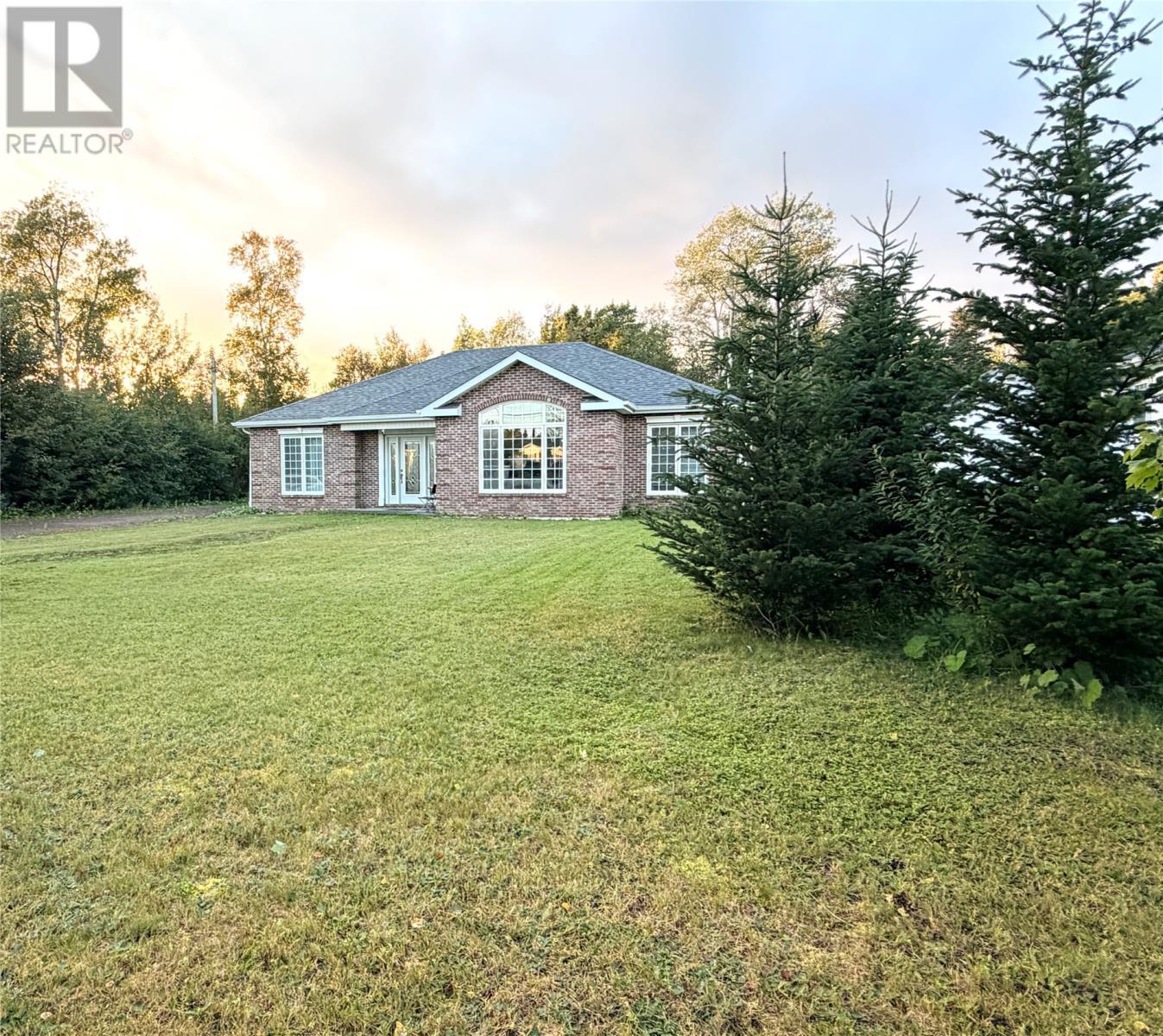 379 Grenfell Heights, Grand Falls-Windsor, NL