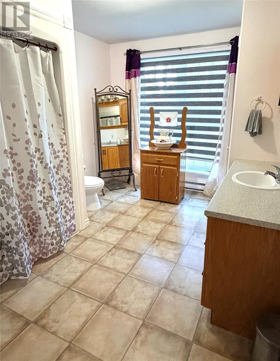 Main Bath - 379 Grenfell Heights, Grand Falls-Windsor, NL