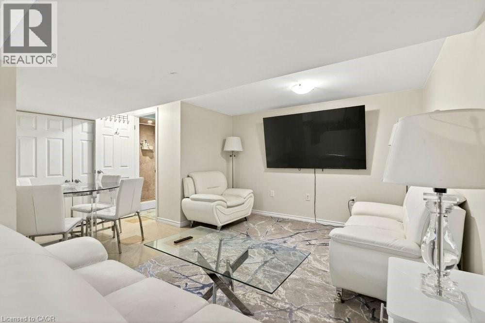 20 St Charles Drive, Thorold, ON