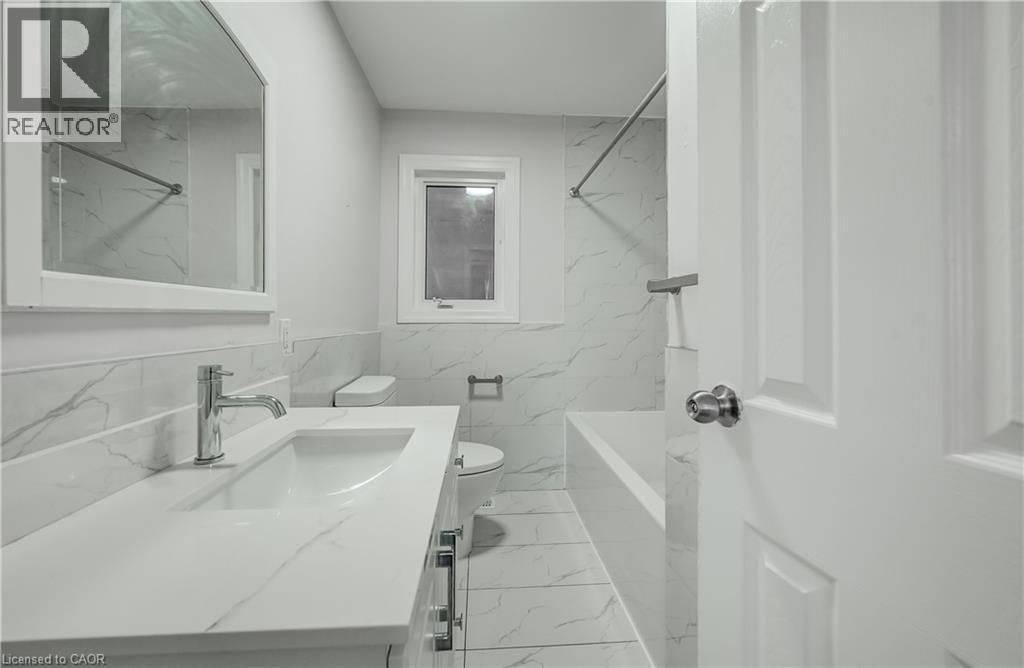 176 Samuelson Street, Cambridge, ON