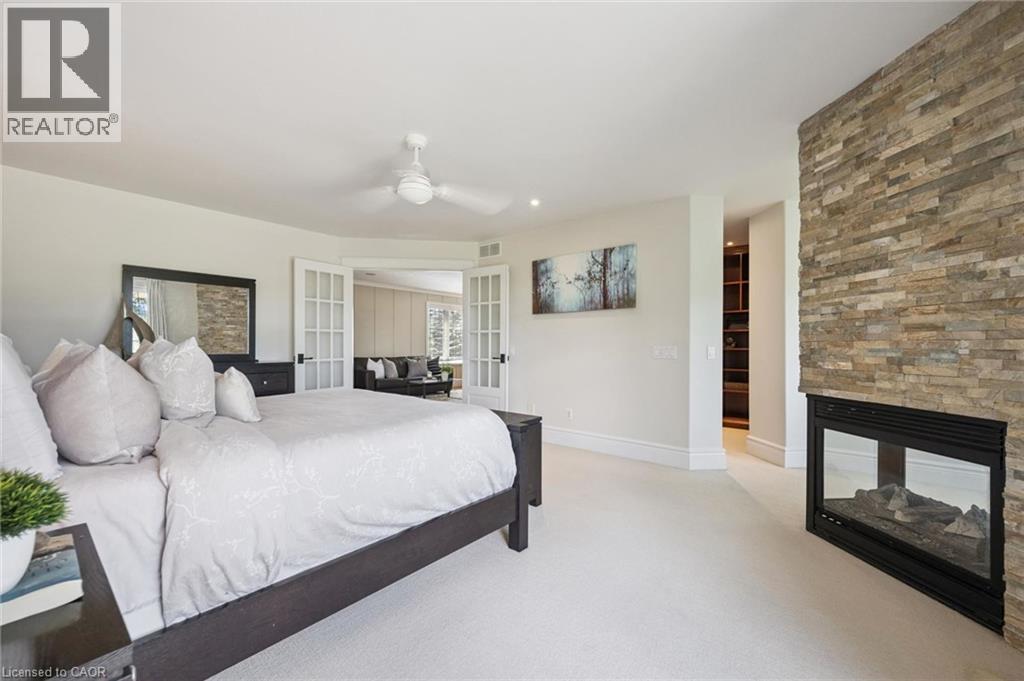 576 Falconridge Crescent, Kitchener, ON
