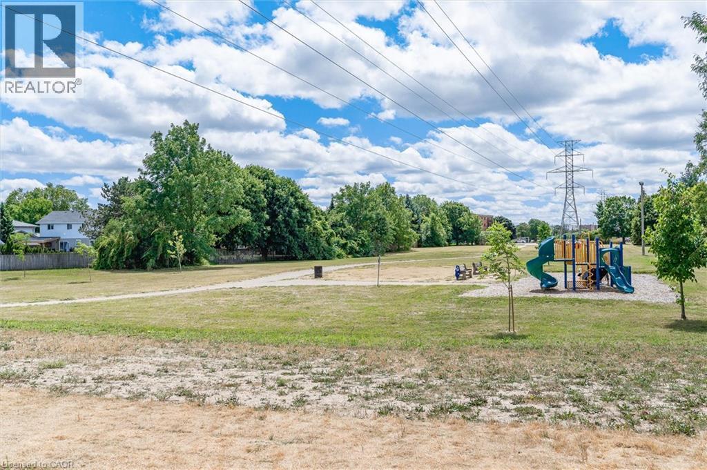 251 Northfield Drive E Unit# 521, Waterloo, ON