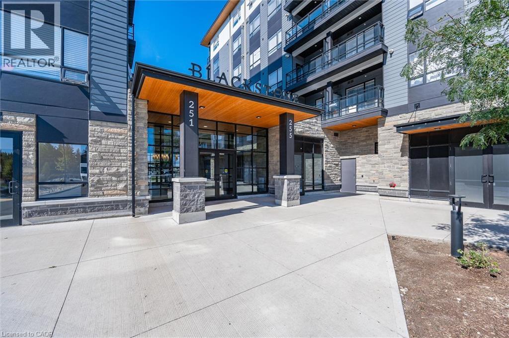 251 Northfield Drive E Unit# 521, Waterloo, ON