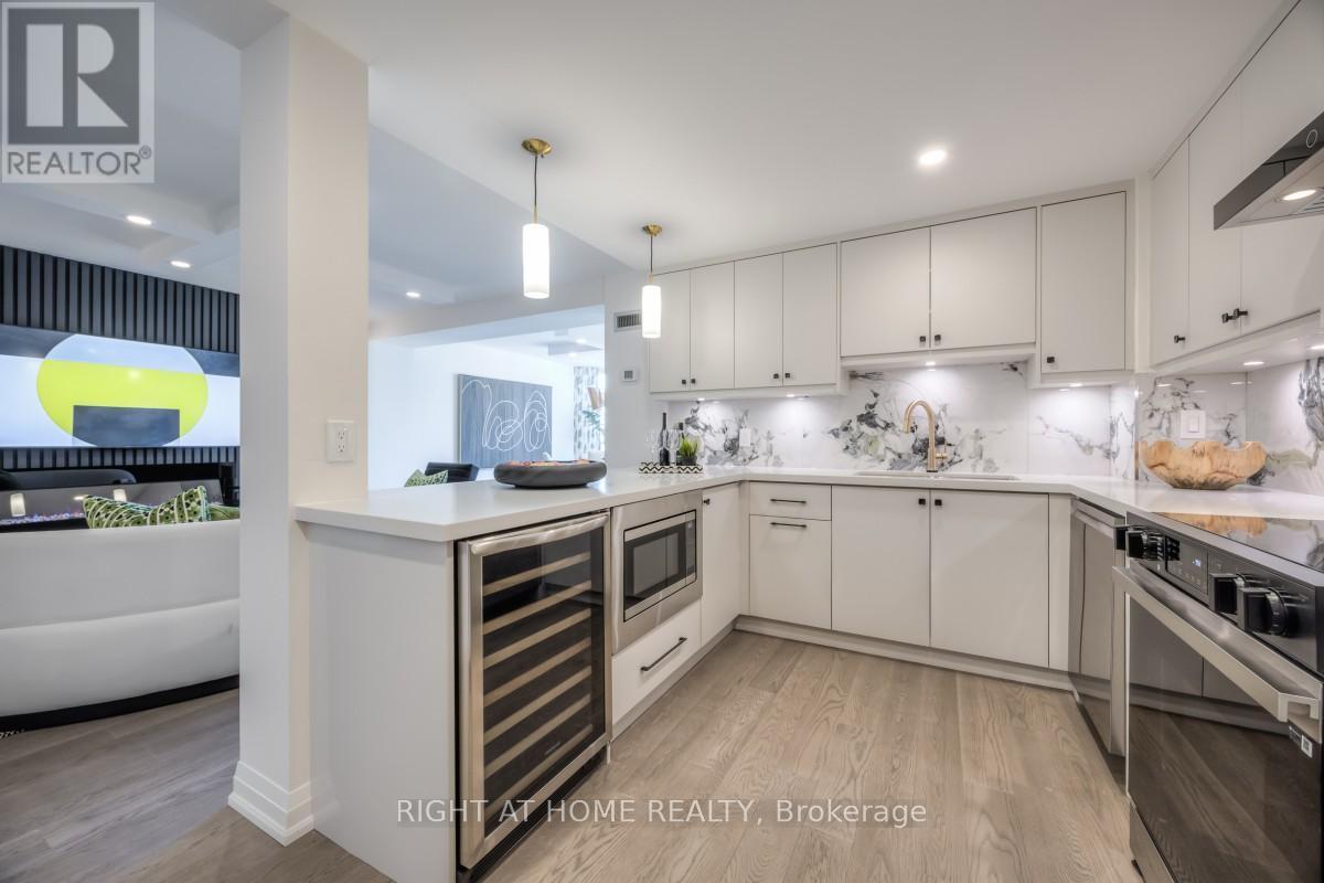 1810 - 5444 Yonge Street, Toronto, ON