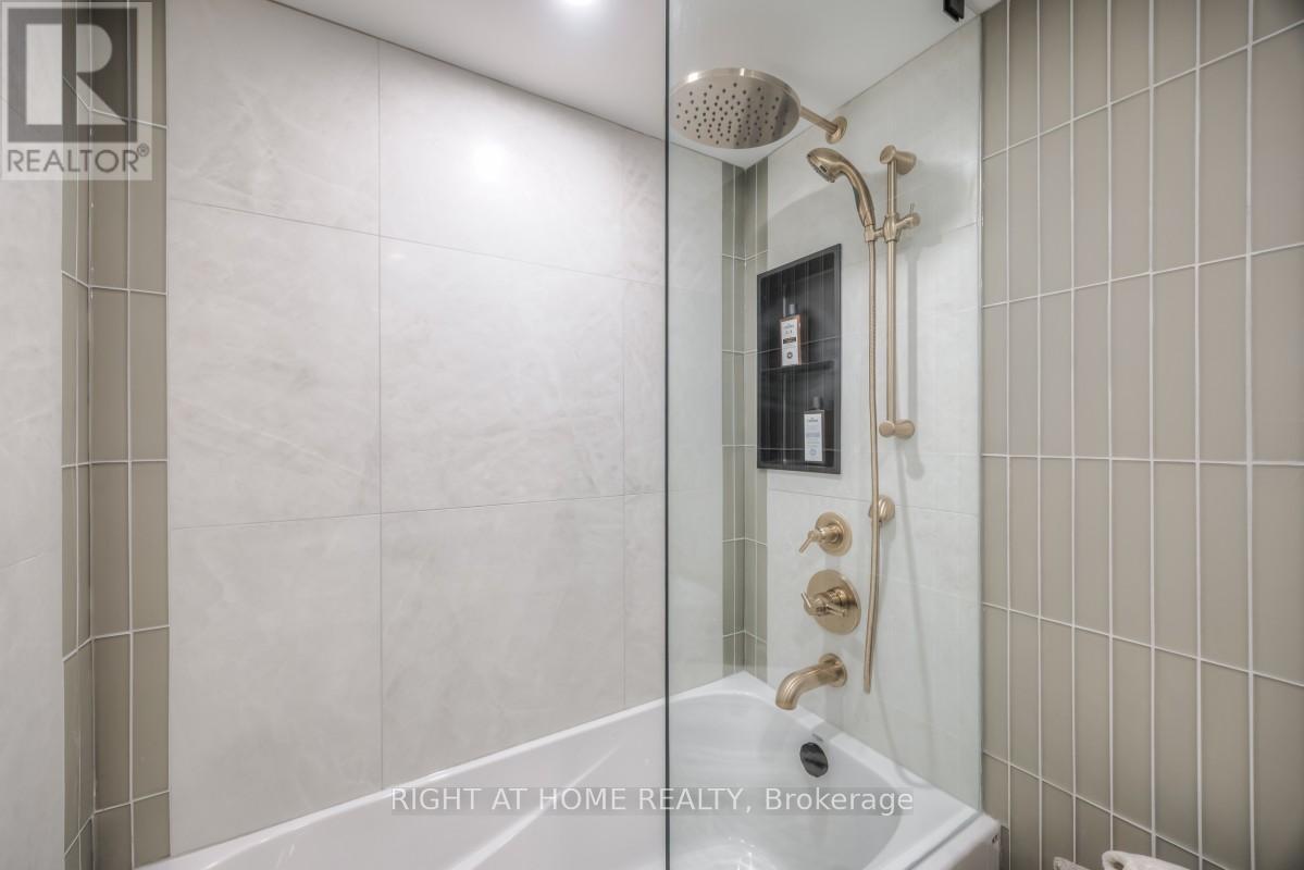 1810 - 5444 Yonge Street, Toronto, ON