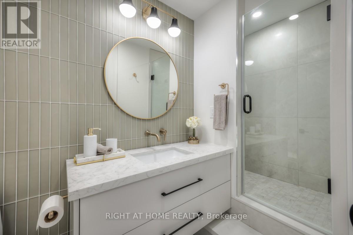 1810 - 5444 Yonge Street, Toronto, ON