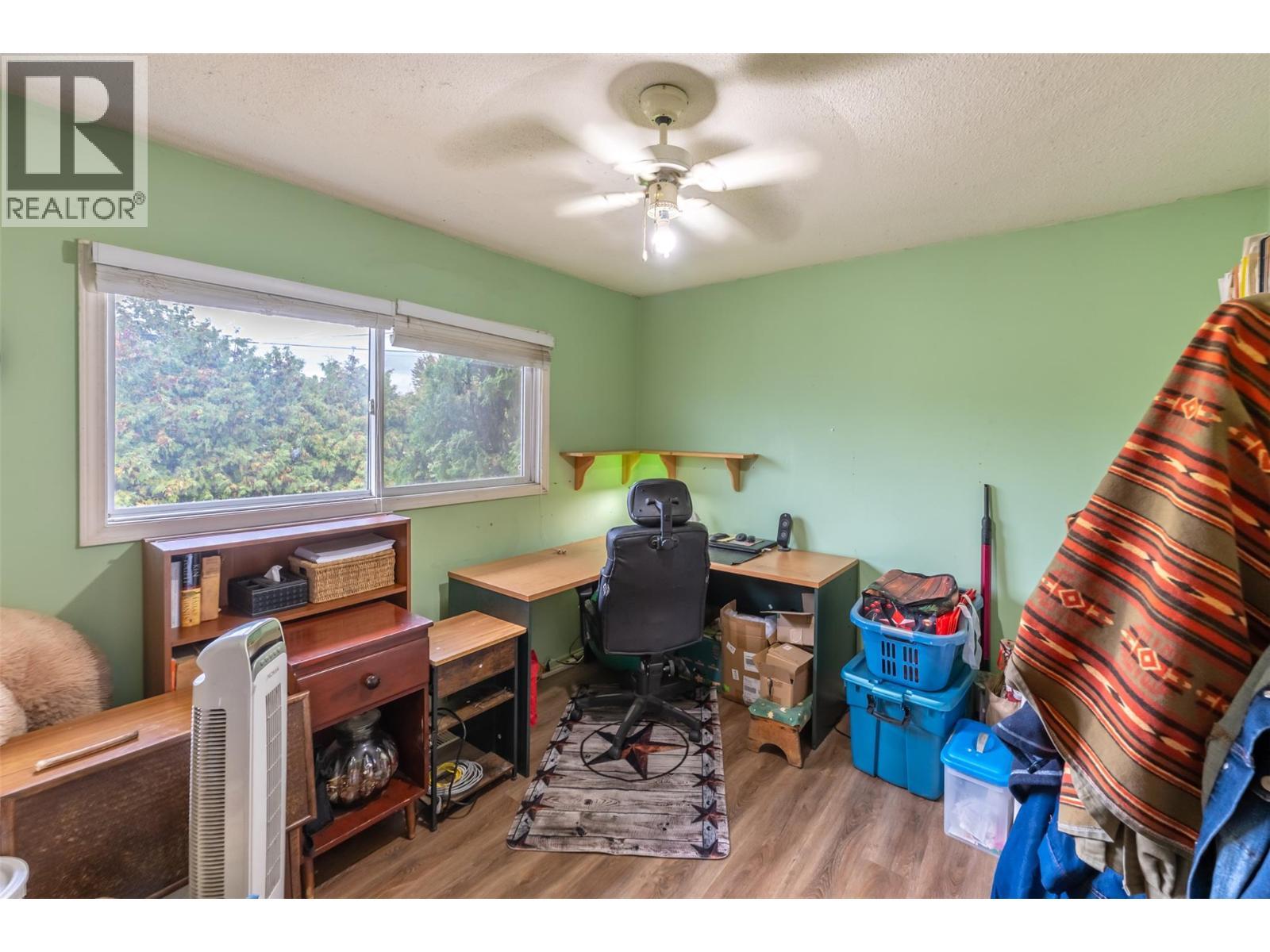 902 Maccleave Avenue, Penticton, BC