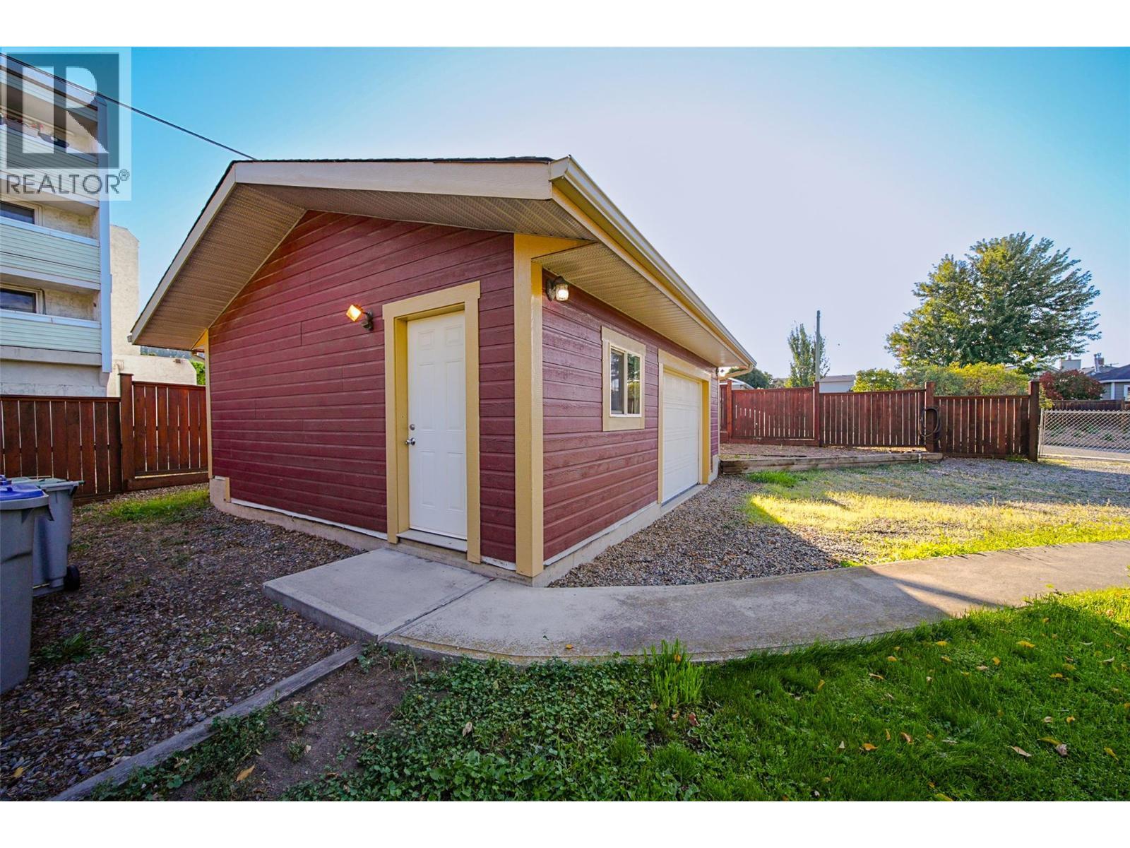 1201 Pleasant Street, Kamloops, BC