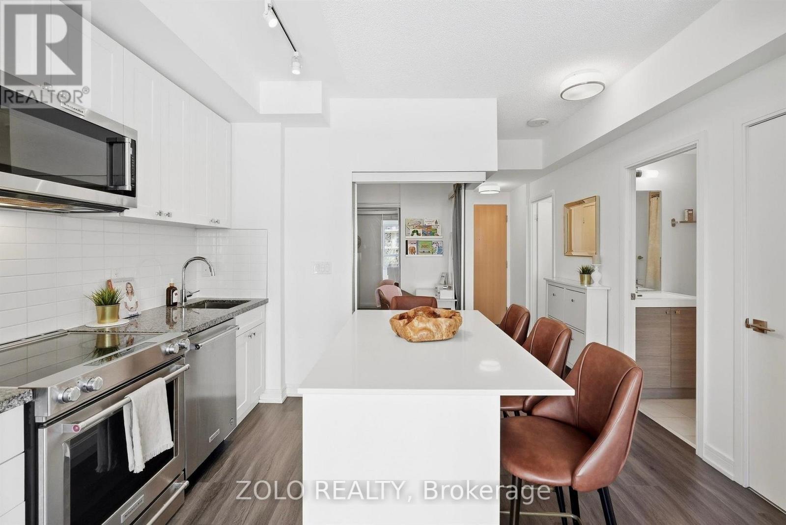 335 - 621 Sheppard Avenue E, Toronto, ON