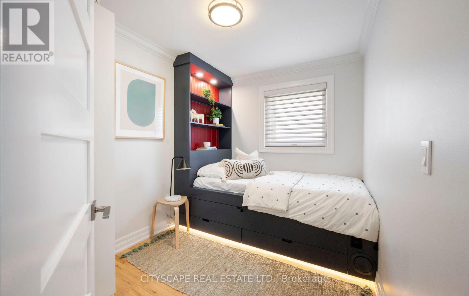 48 Golfview Avenue, Toronto, ON