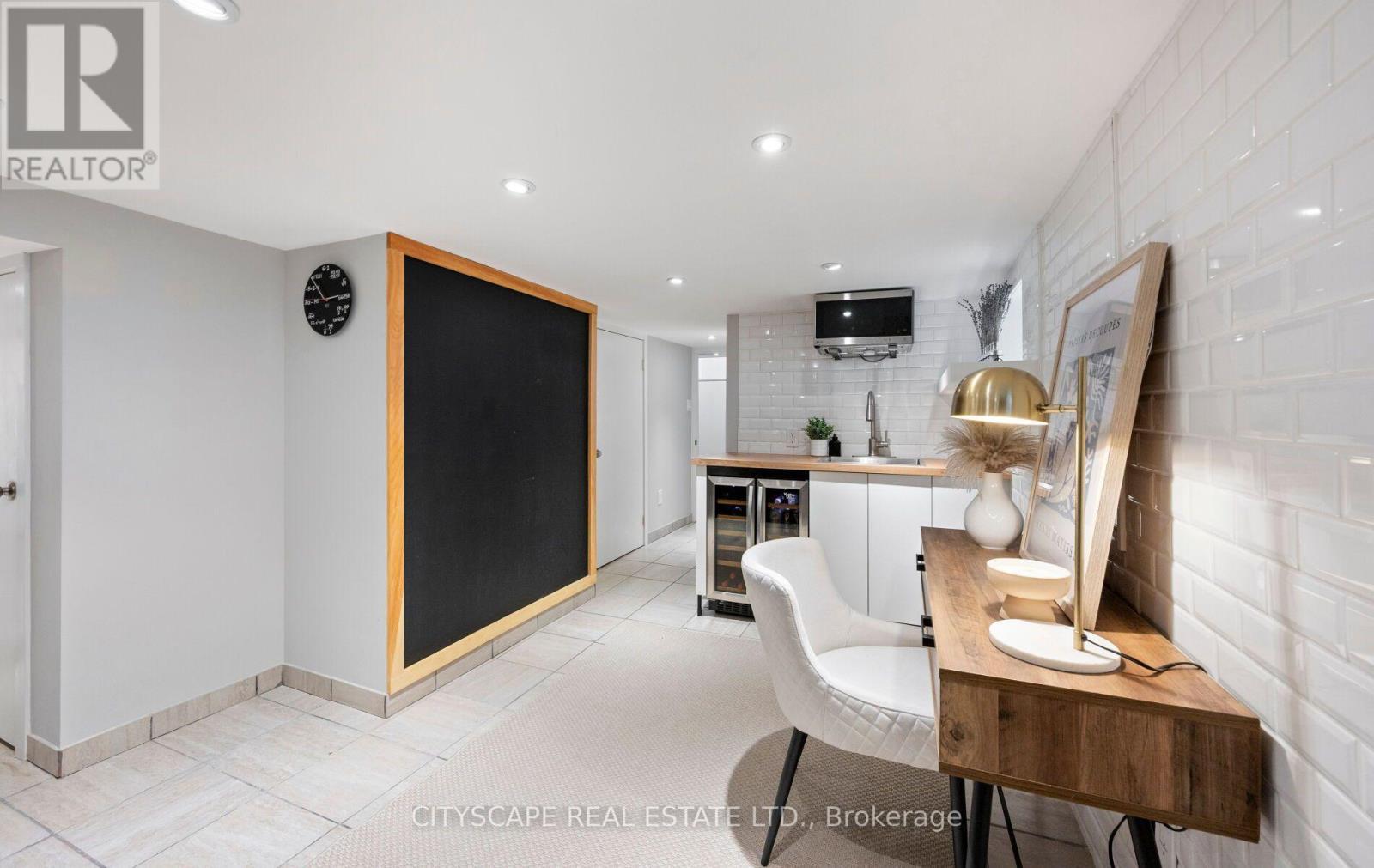 48 Golfview Avenue, Toronto, ON