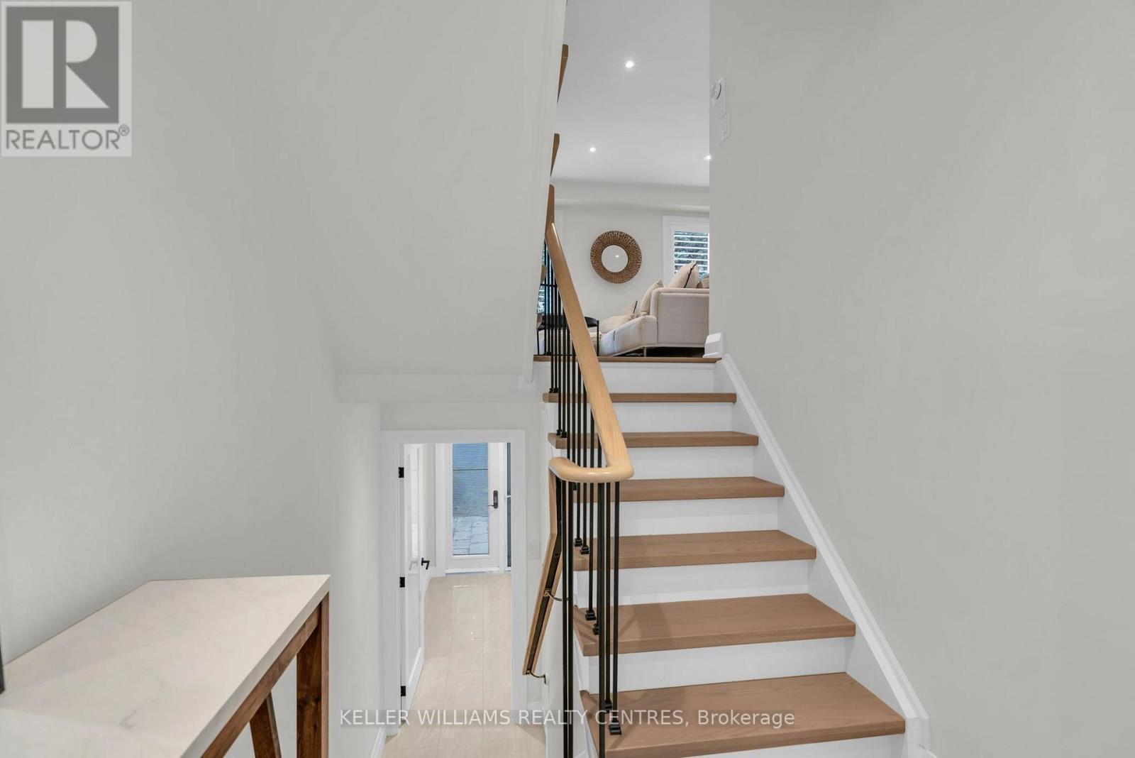 37 Bowler Street, Aurora, ON