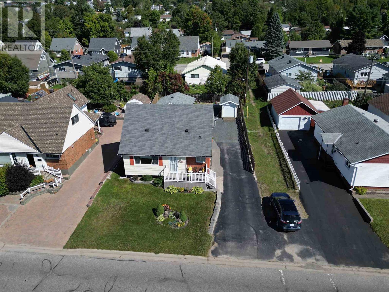 260 Mississagua Ave, Elliot Lake, ON