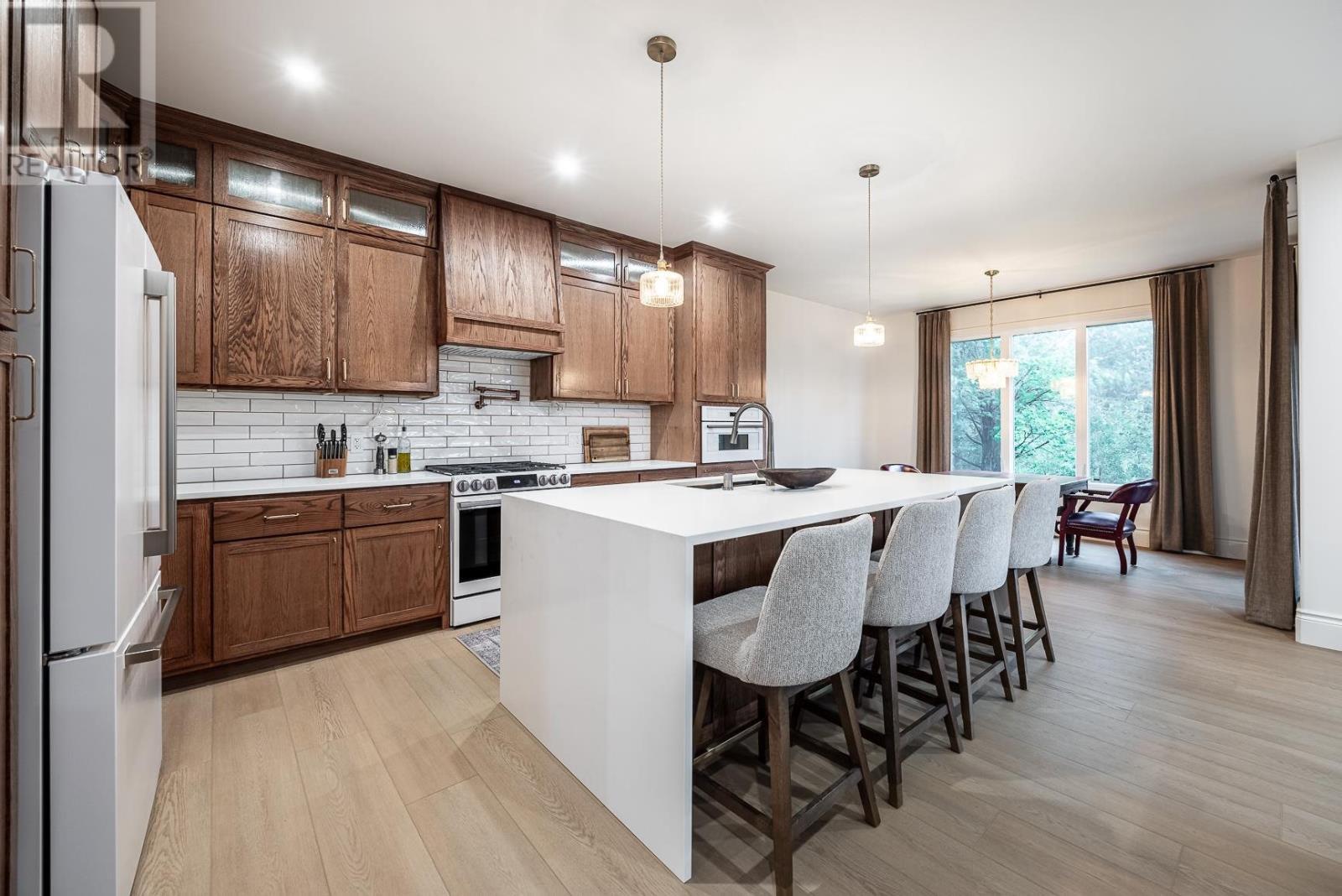 126 Queensgate Blvd, Sault Ste. Marie, ON